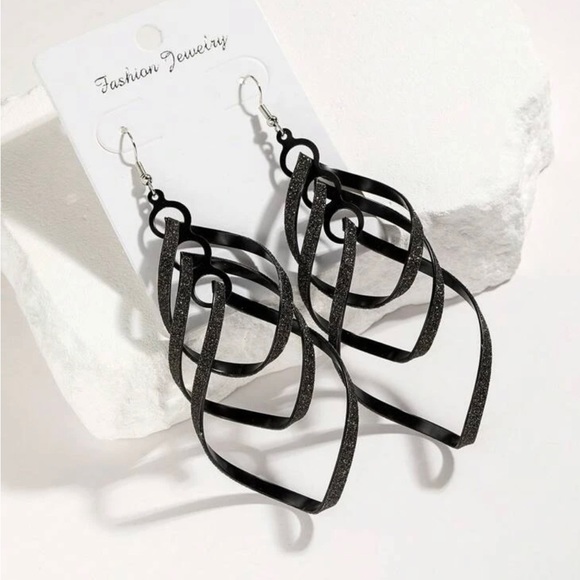 New layered geometric drop earrings - Picture 3 of 3